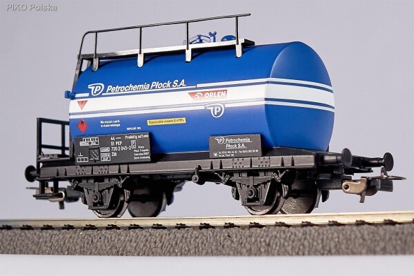 Piko 58791 Kesselwagen Zkk "Petrochemia" PKP