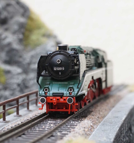 Roco 36036 Schlepptenderlokomotive BR 02 0201-0 DR - DC Digital mit Henning Sound