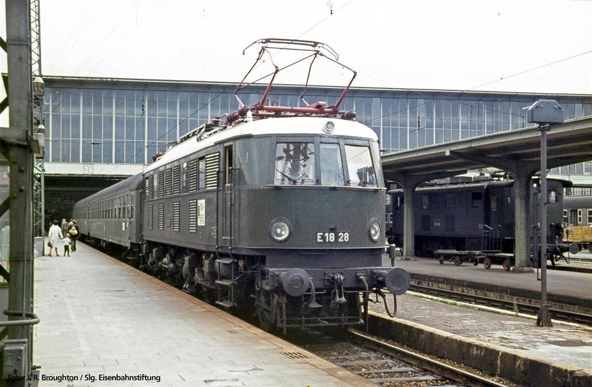 Piko Sound Elektrolokomotive Br E Db Iii Wechselstromversion