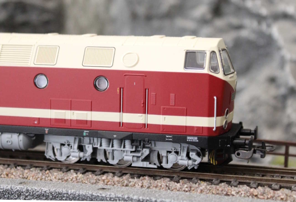 Piko 59942 Diesellokomotive BR 119 DR - Spitzenlicht unten