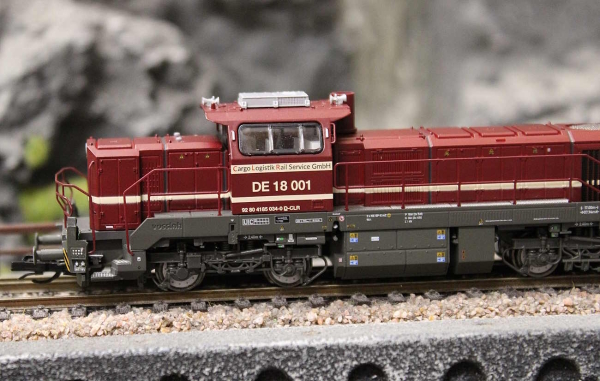 Arnold HN9057S Cargo Logist. Diesellokomotive DE18 001 rot Ep. VI, DCC