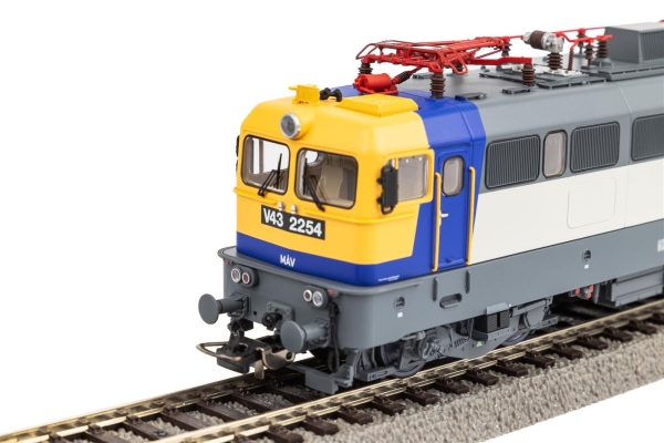 Piko 51444 Elektrolokomotive V43 MAV