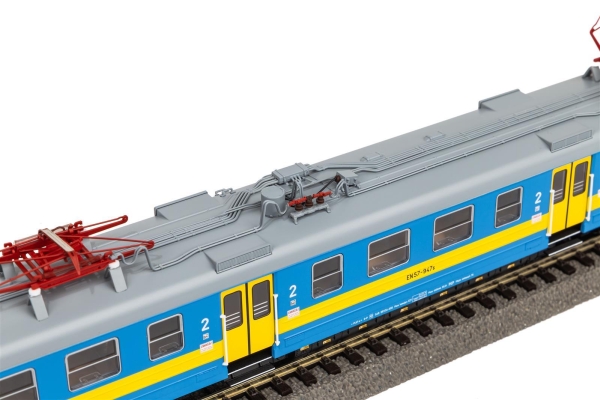 Piko 51458 Elektrotriebwagen EN 57 PR