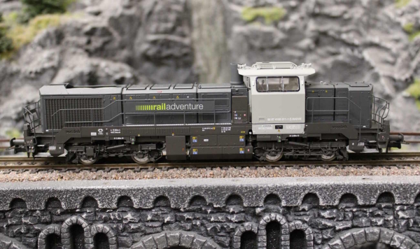 Rivarossi HR2921S Diesellokomotive Vossloh DE 18 der RailAdventure - Sound Version