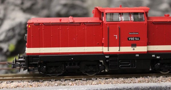 Roco 7310033 Diesellokomotive V 100 144 DR - Sound Version