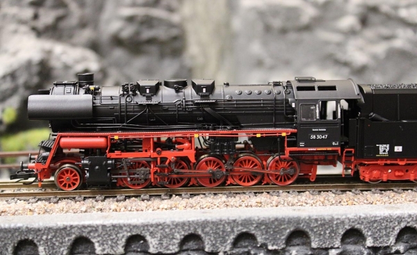 Saxonia 120086 Schlepptenderlokomotive BR 58 3047 DR