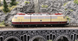 ESU 31173 Elektrolokomotive BR E03 DB in TEE-Lackierung