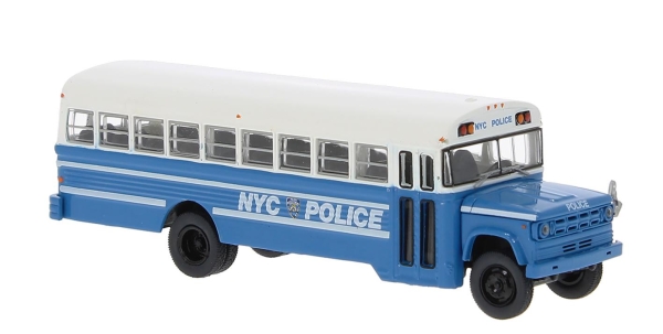 Brekina 61333  Dodge S600 NYPD