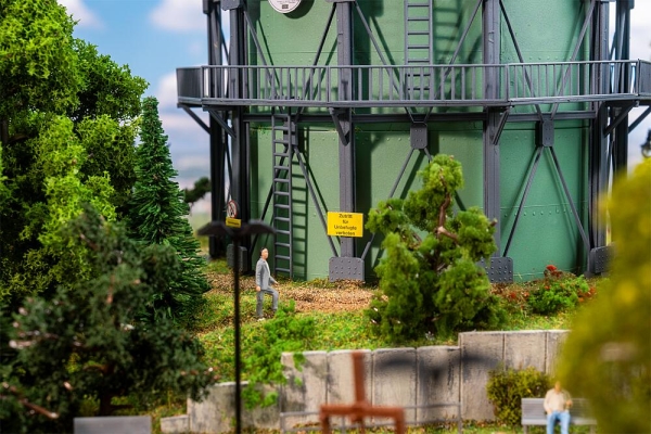 Faller 130157 H0 Gasometer mit Rohrleitungen